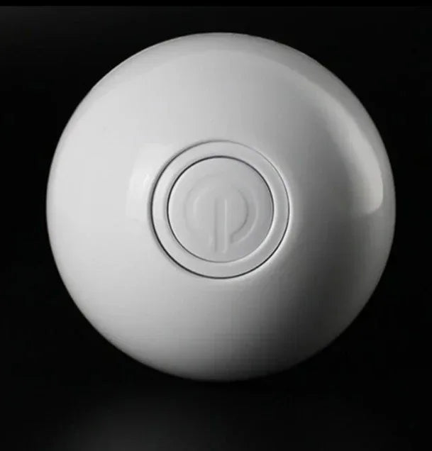 ลูกบอลของเล่นแมวแบบโต้ตอบด้วยเลเซอร์ LED ลูกบอลกลิ้งอิเล็กทรอนิกส์
